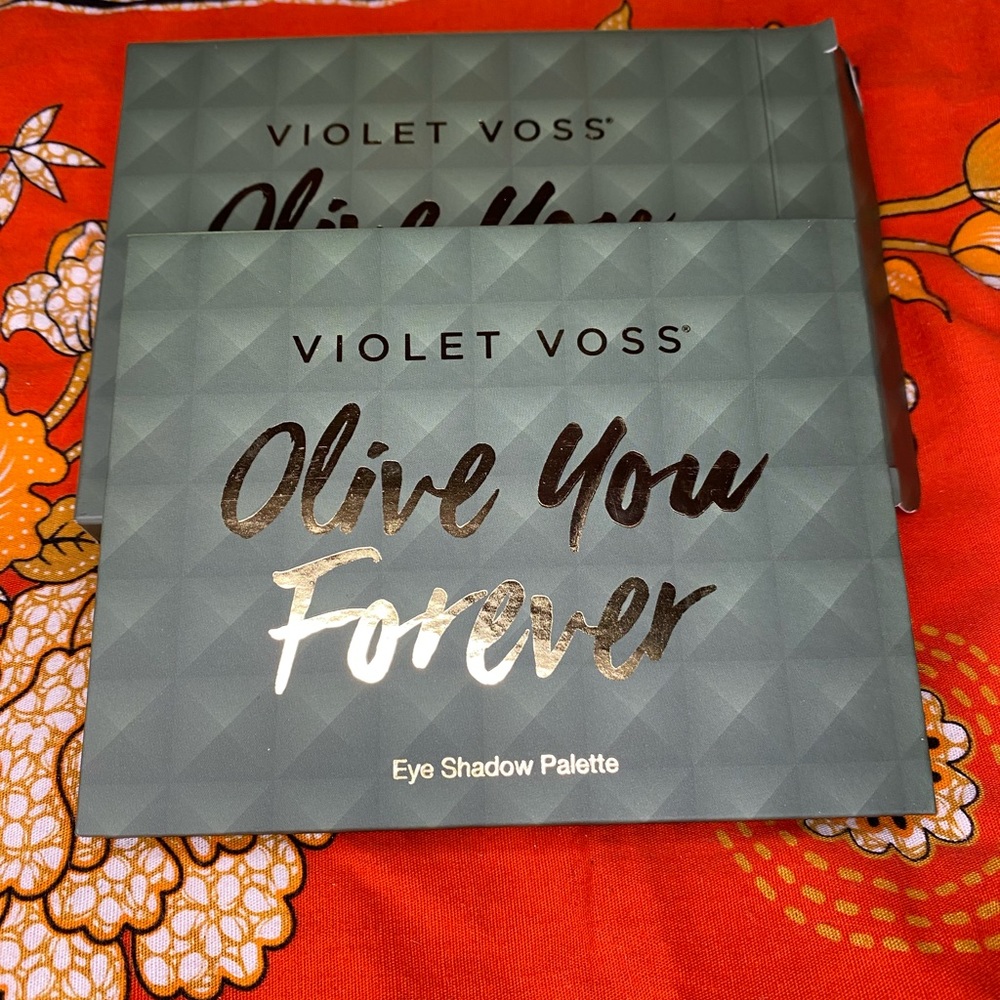 Olive you forever eye shadow palette